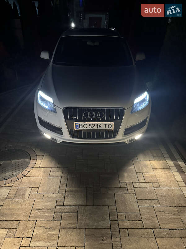 Внедорожник / Кроссовер Audi Q7 2015 в Самборе