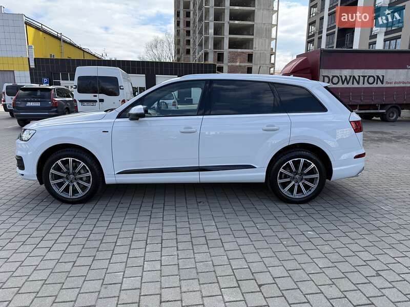 Позашляховик / Кросовер Audi Q7 2018 в Львові