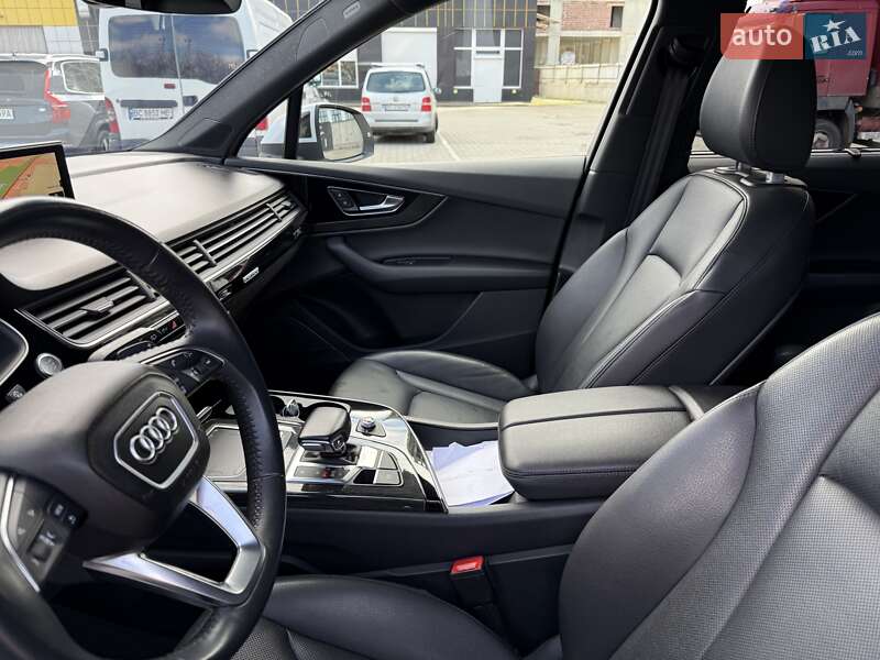 Позашляховик / Кросовер Audi Q7 2018 в Львові