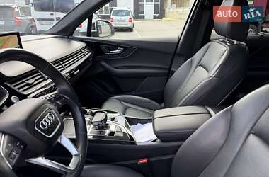 Внедорожник / Кроссовер Audi Q7 2018 в 