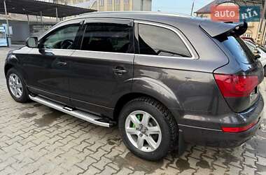 Позашляховик / Кросовер Audi Q7 2011 в Чемерівцях