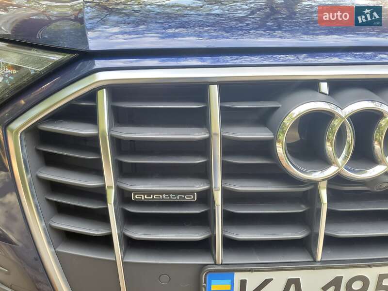 Позашляховик / Кросовер Audi Q7 2022 в Києві