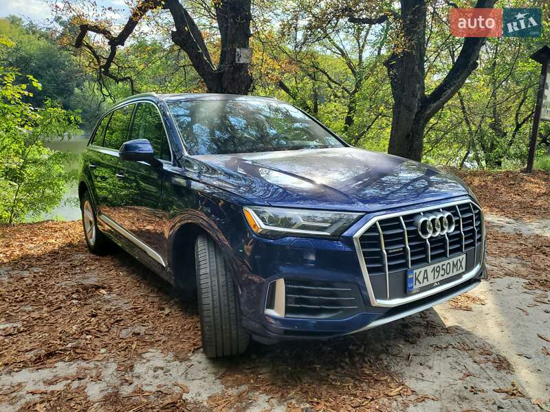 Позашляховик / Кросовер Audi Q7 2022 в Києві