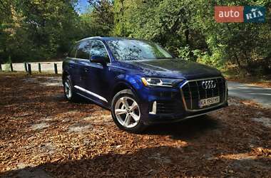 Позашляховик / Кросовер Audi Q7 2022 в 