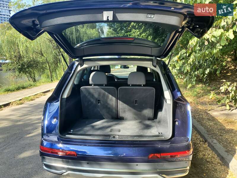 Позашляховик / Кросовер Audi Q7 2022 в Києві