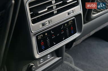 Внедорожник / Кроссовер Audi Q7 2021 в 