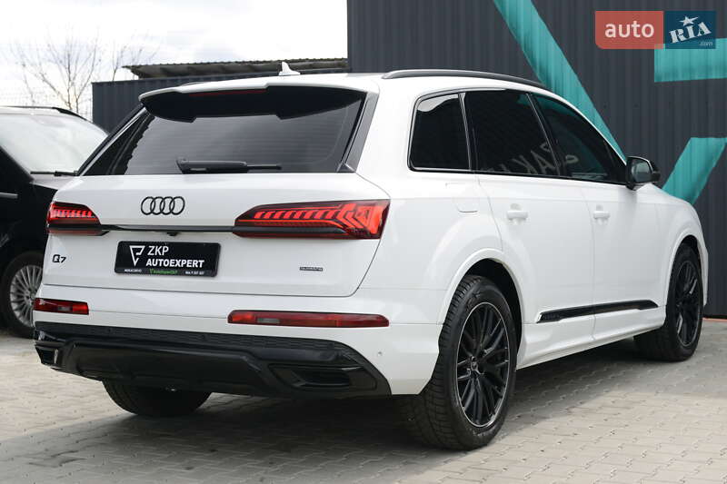 Внедорожник / Кроссовер Audi Q7 2022 в Мукачево