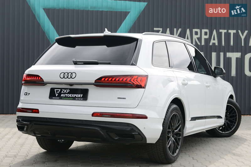 Внедорожник / Кроссовер Audi Q7 2022 в Мукачево