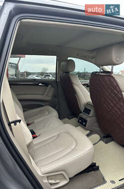 Внедорожник / Кроссовер Audi Q7 2011 в 