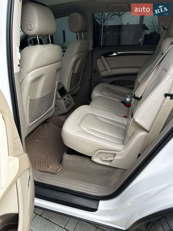 Внедорожник / Кроссовер Audi Q7 2015 в Виннице