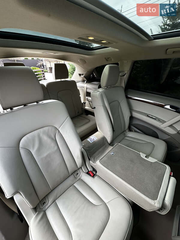 Внедорожник / Кроссовер Audi Q7 2015 в Виннице