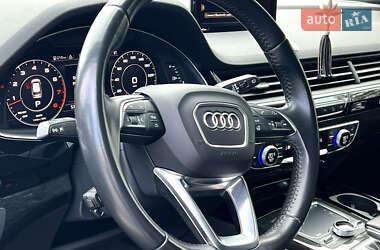 Внедорожник / Кроссовер Audi Q7 2019 в 