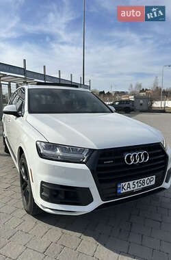 Внедорожник / Кроссовер Audi Q7 2018 в 