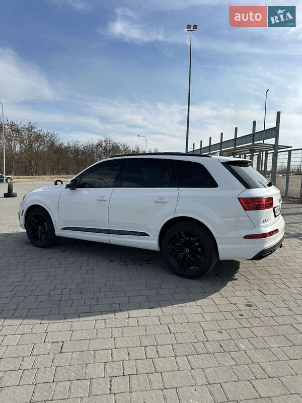 Внедорожник / Кроссовер Audi Q7 2018 в Львове