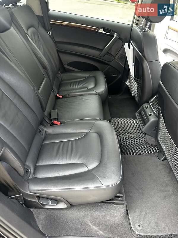 Внедорожник / Кроссовер Audi Q7 2013 в Днепре