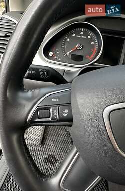 Внедорожник / Кроссовер Audi Q7 2013 в 