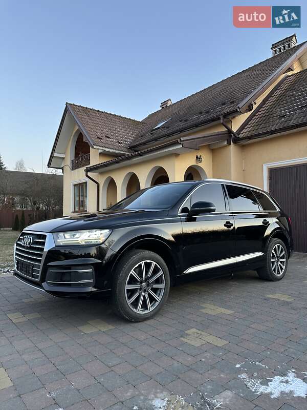 Позашляховик / Кросовер Audi Q7 2016 в Івано-Франківську