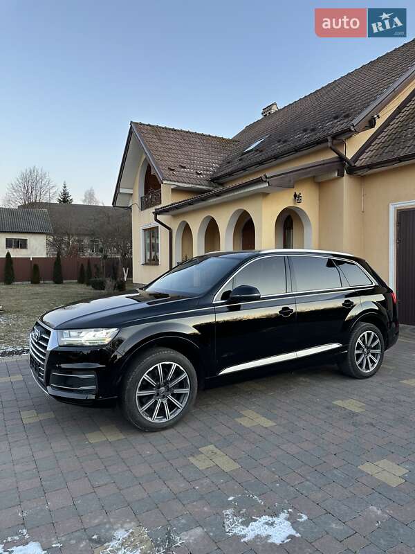 Позашляховик / Кросовер Audi Q7 2016 в Івано-Франківську