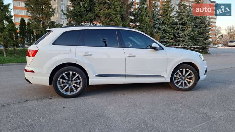 Позашляховик / Кросовер Audi Q7 2018 в Тернополі