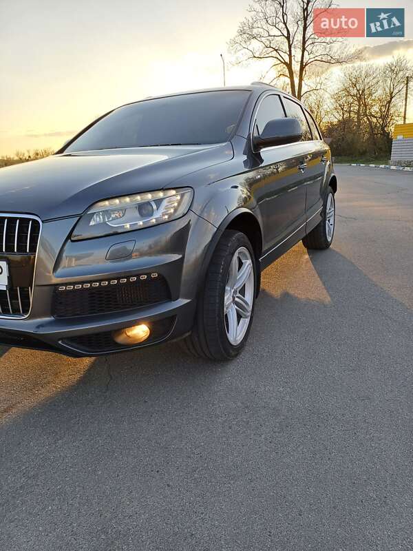 Внедорожник / Кроссовер Audi Q7 2009 в Изяславе