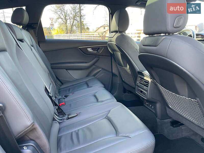 Внедорожник / Кроссовер Audi Q7 2020 в Киеве
