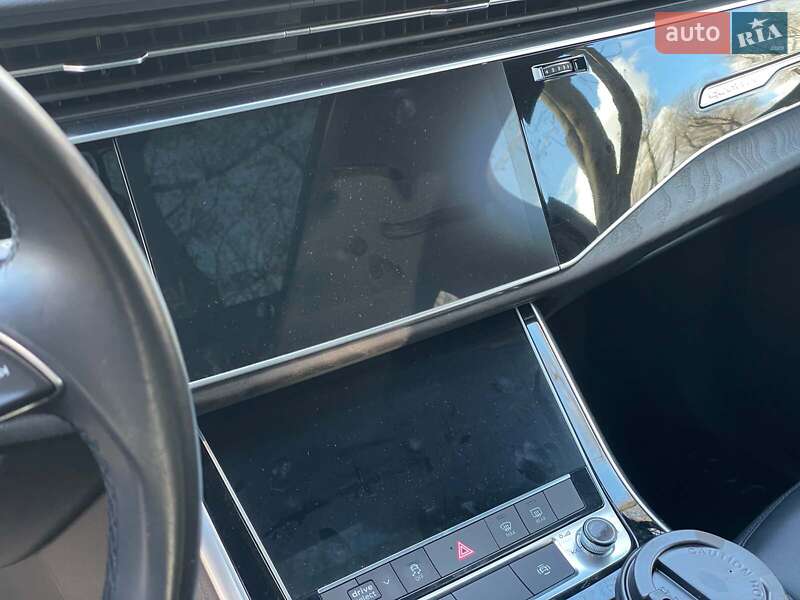 Внедорожник / Кроссовер Audi Q7 2020 в Киеве