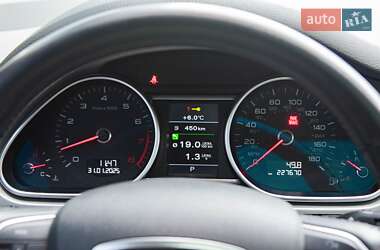 Позашляховик / Кросовер Audi Q7 2014 в 