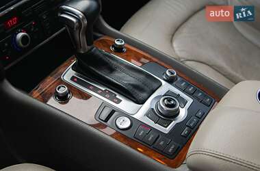 Позашляховик / Кросовер Audi Q7 2014 в 