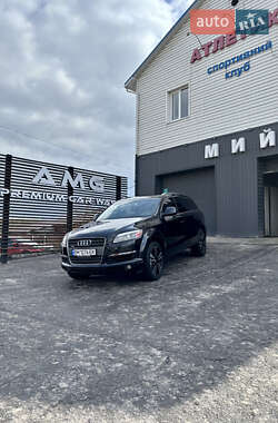 Внедорожник / Кроссовер Audi Q7 2007 в 