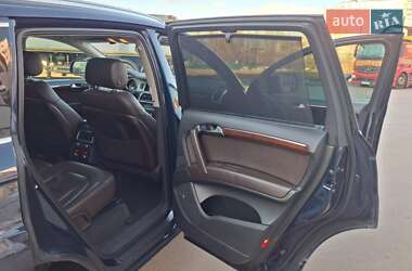 Внедорожник / Кроссовер Audi Q7 2012 в 