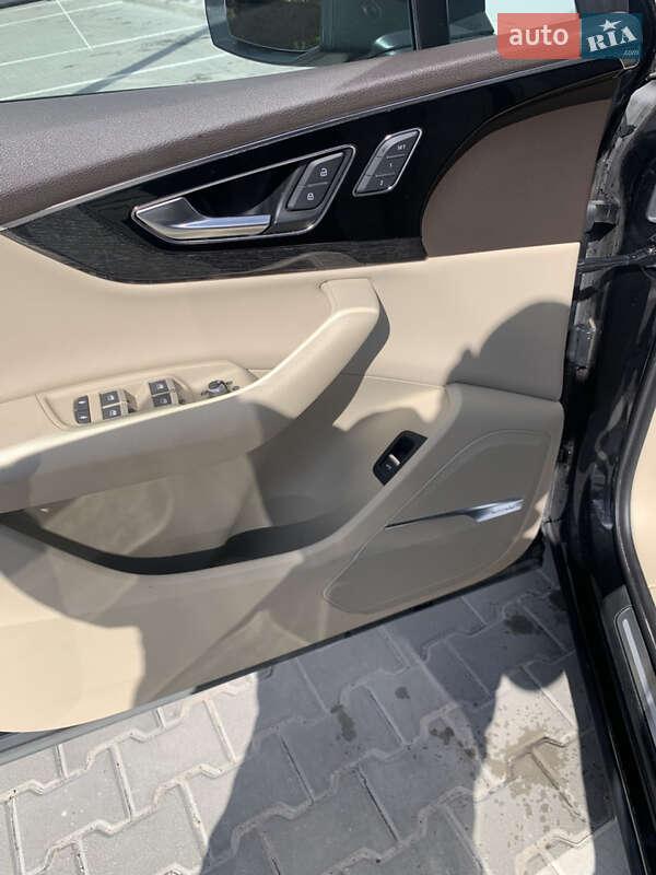 Внедорожник / Кроссовер Audi Q7 2019 в Фастове