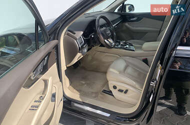 Внедорожник / Кроссовер Audi Q7 2019 в 