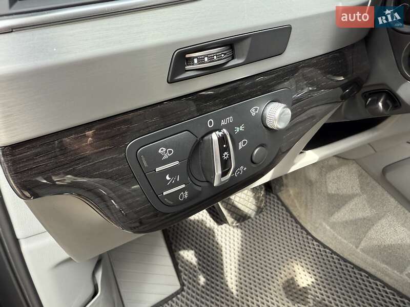Внедорожник / Кроссовер Audi Q7 2017 в Киеве