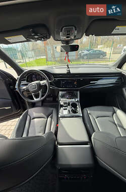 Внедорожник / Кроссовер Audi Q7 2020 в 
