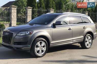 Внедорожник / Кроссовер Audi Q7 2010 в 