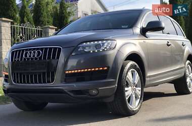 Внедорожник / Кроссовер Audi Q7 2010 в 