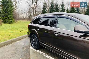 Внедорожник / Кроссовер Audi Q7 2012 в 