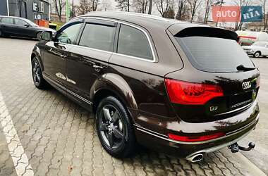 Внедорожник / Кроссовер Audi Q7 2012 в 