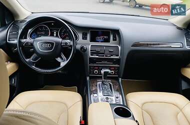 Внедорожник / Кроссовер Audi Q7 2012 в 