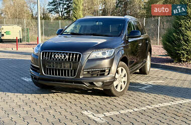 Внедорожник / Кроссовер Audi Q7 2014 в 