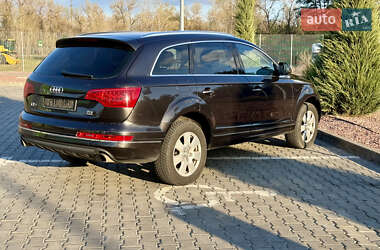 Внедорожник / Кроссовер Audi Q7 2014 в 