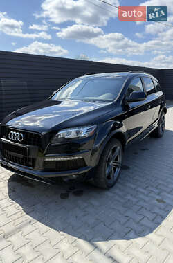 Внедорожник / Кроссовер Audi Q7 2012 в 