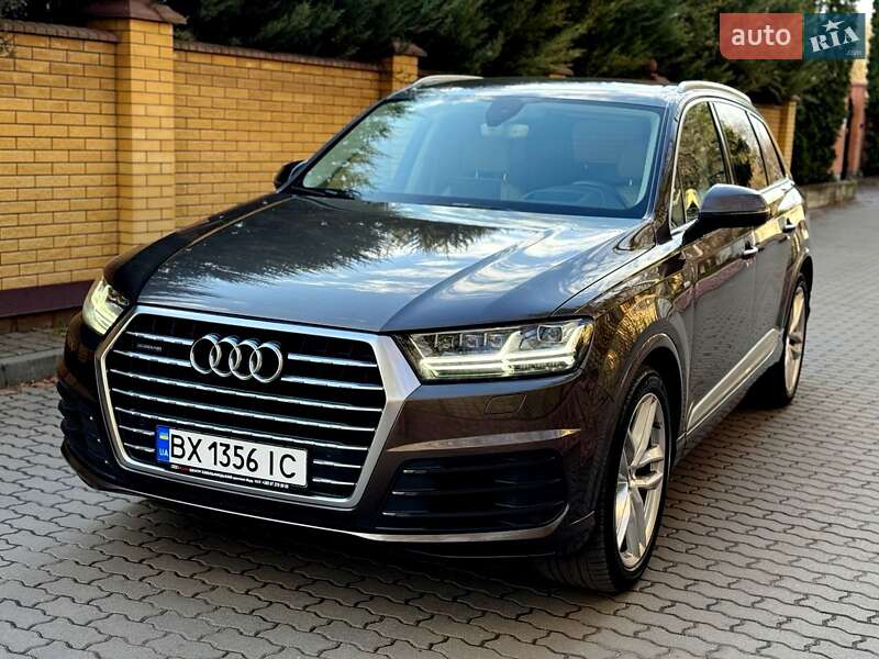 Внедорожник / Кроссовер Audi Q7 2016 в Хмельницком
