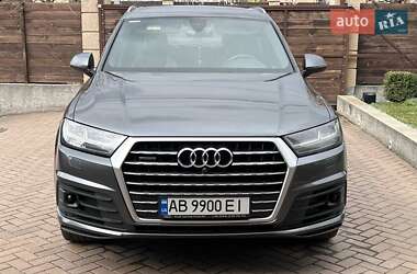 Внедорожник / Кроссовер Audi Q7 2018 в 
