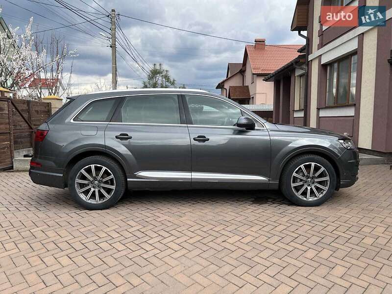 Внедорожник / Кроссовер Audi Q7 2018 в Виннице