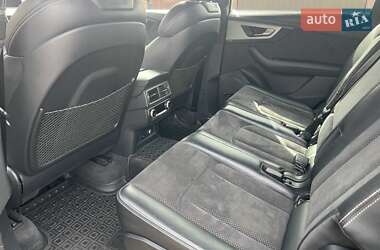 Внедорожник / Кроссовер Audi Q7 2018 в 