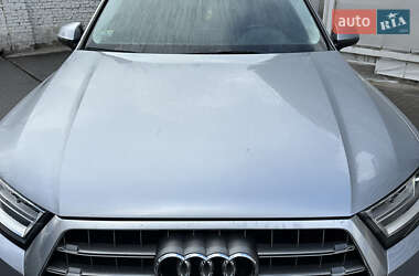 Внедорожник / Кроссовер Audi Q7 2017 в 