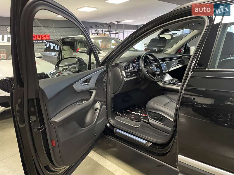 Позашляховик / Кросовер Audi Q7 2025 в Львові