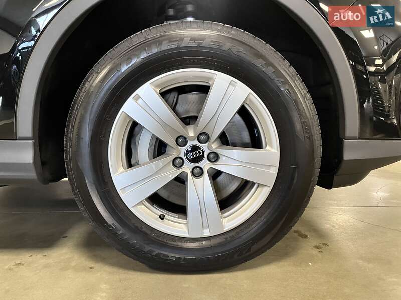 Позашляховик / Кросовер Audi Q7 2025 в Львові