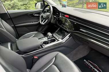 Внедорожник / Кроссовер Audi Q7 2020 в 